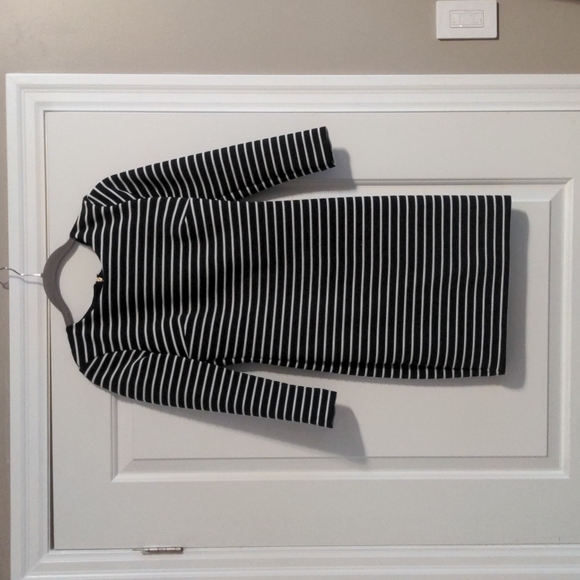 Dynamite black and white striped dress - Picture 1 of 3